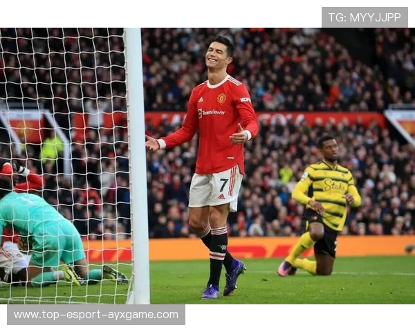 C罗脚下神技，曼联4-0横扫水晶宫