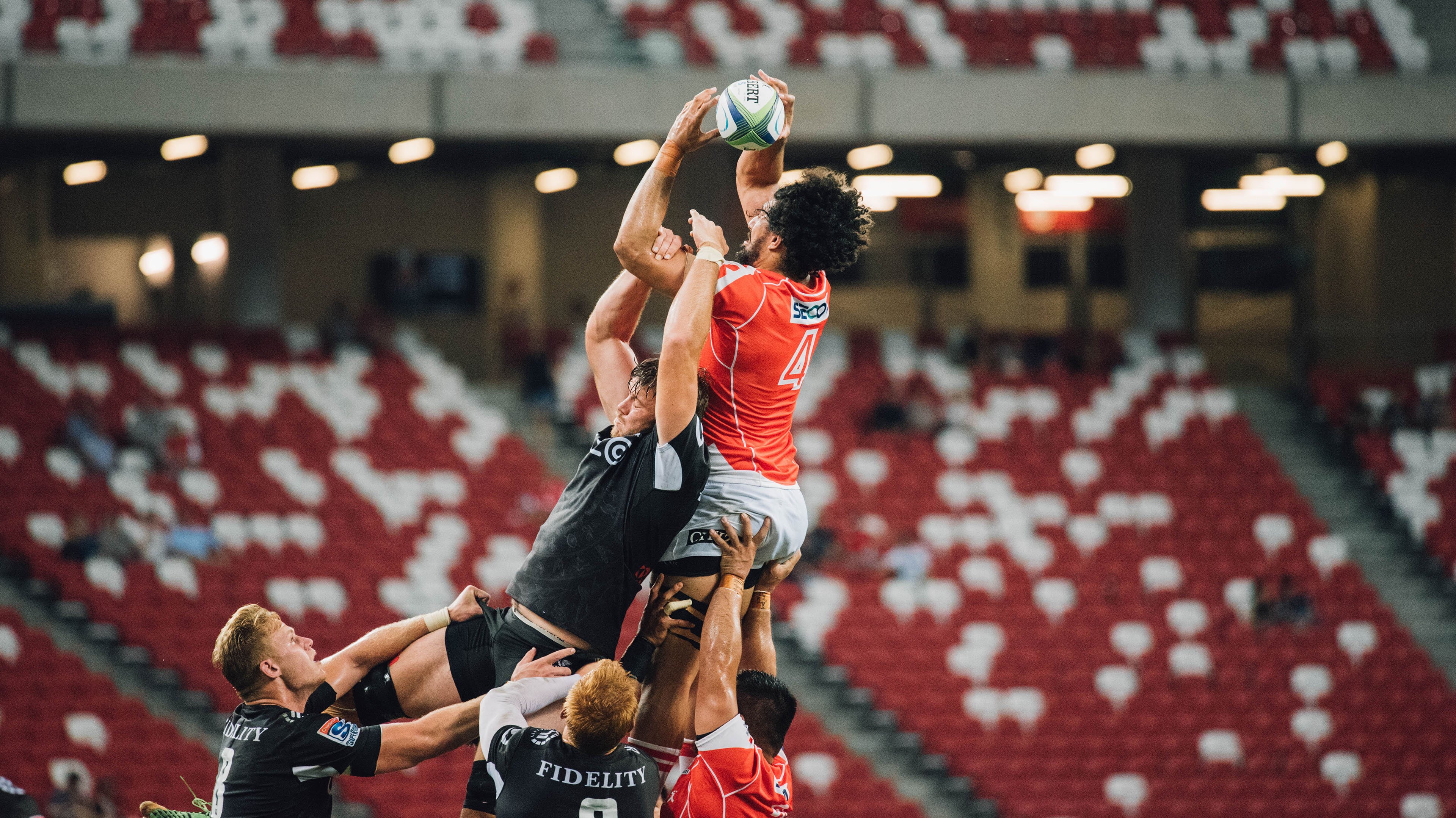 爱游戏平台-乌鸦主帅称团队凝聚力是成功关键，乌鸦聚齐